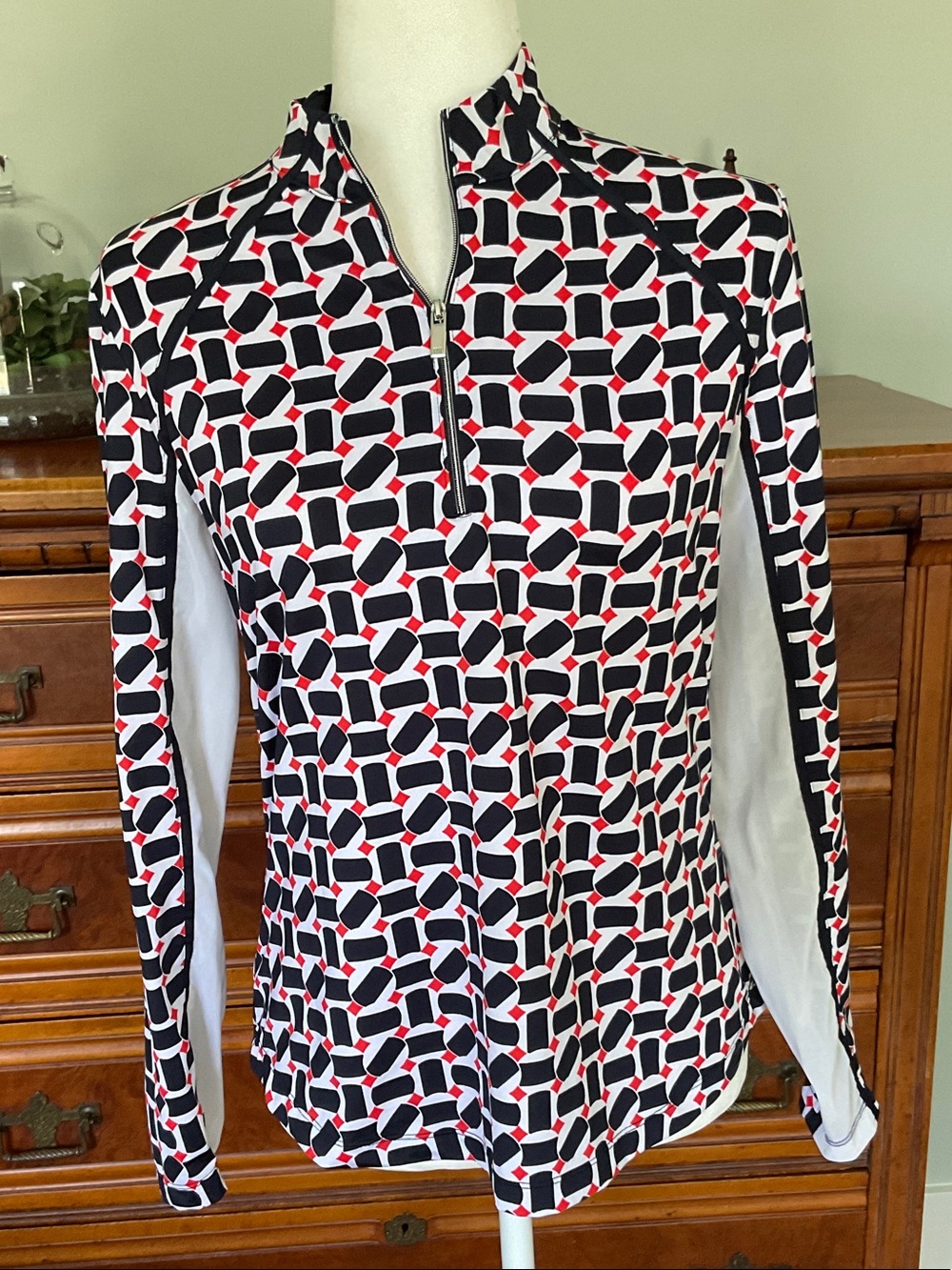Tail Arlo Zip Mock Neck UPF 50+ Geo Maze Active Top SZ M Preppy Sporty Golfcore